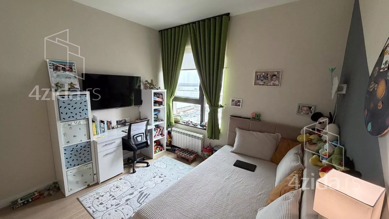 Troiposoban stan | 4zida