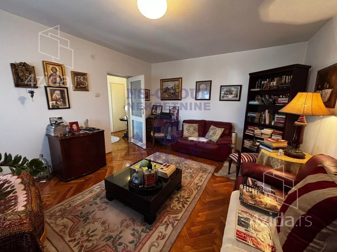 Troiposoban stan | 4zida