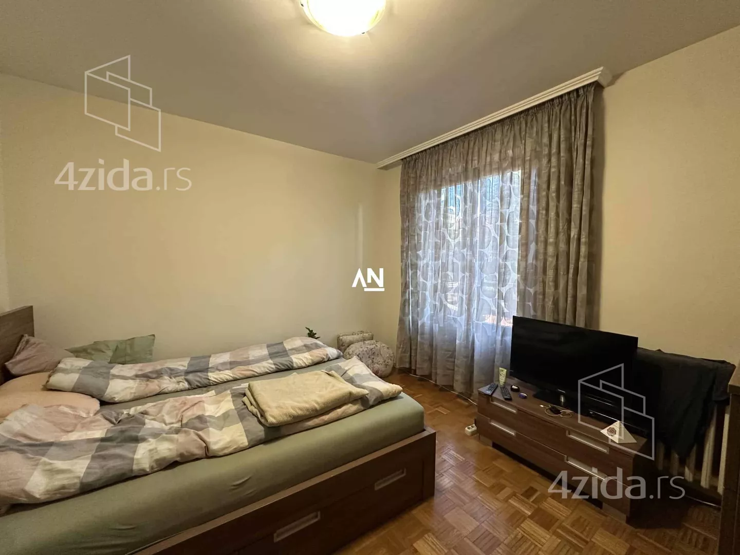 4-etažna kuća | 4zida