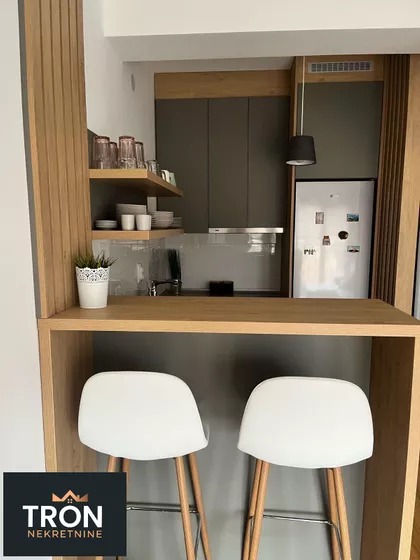 Nemanjina | 4zida.rs