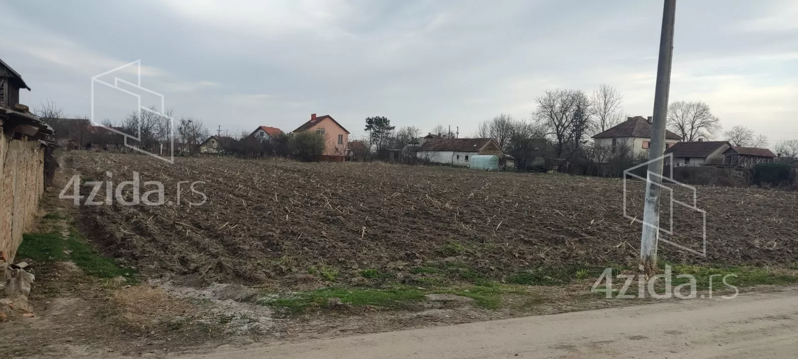 Građevinsko zemljište | 4zida