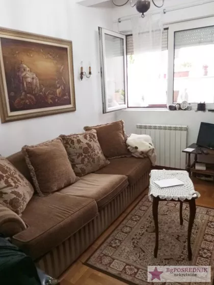 Sazonova | 4zida.rs