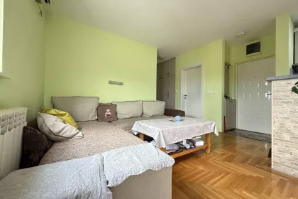 Belokrajinska bb | 4zida.rs