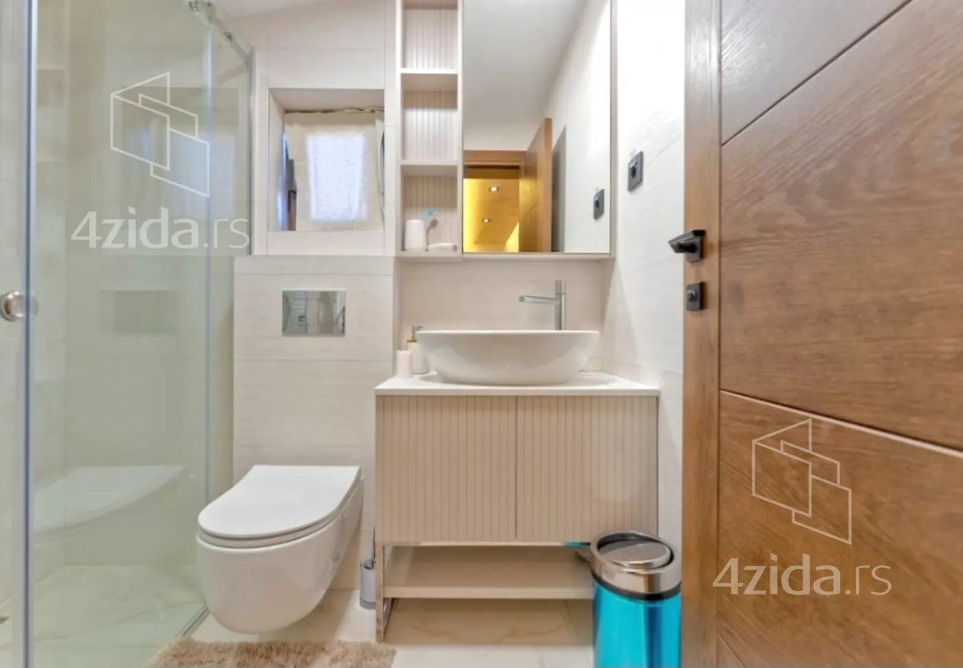 Šestosoban stan | 4zida