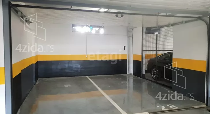 Petosoban stan | 4zida