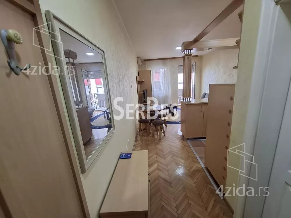 Garsonjera | 4zida