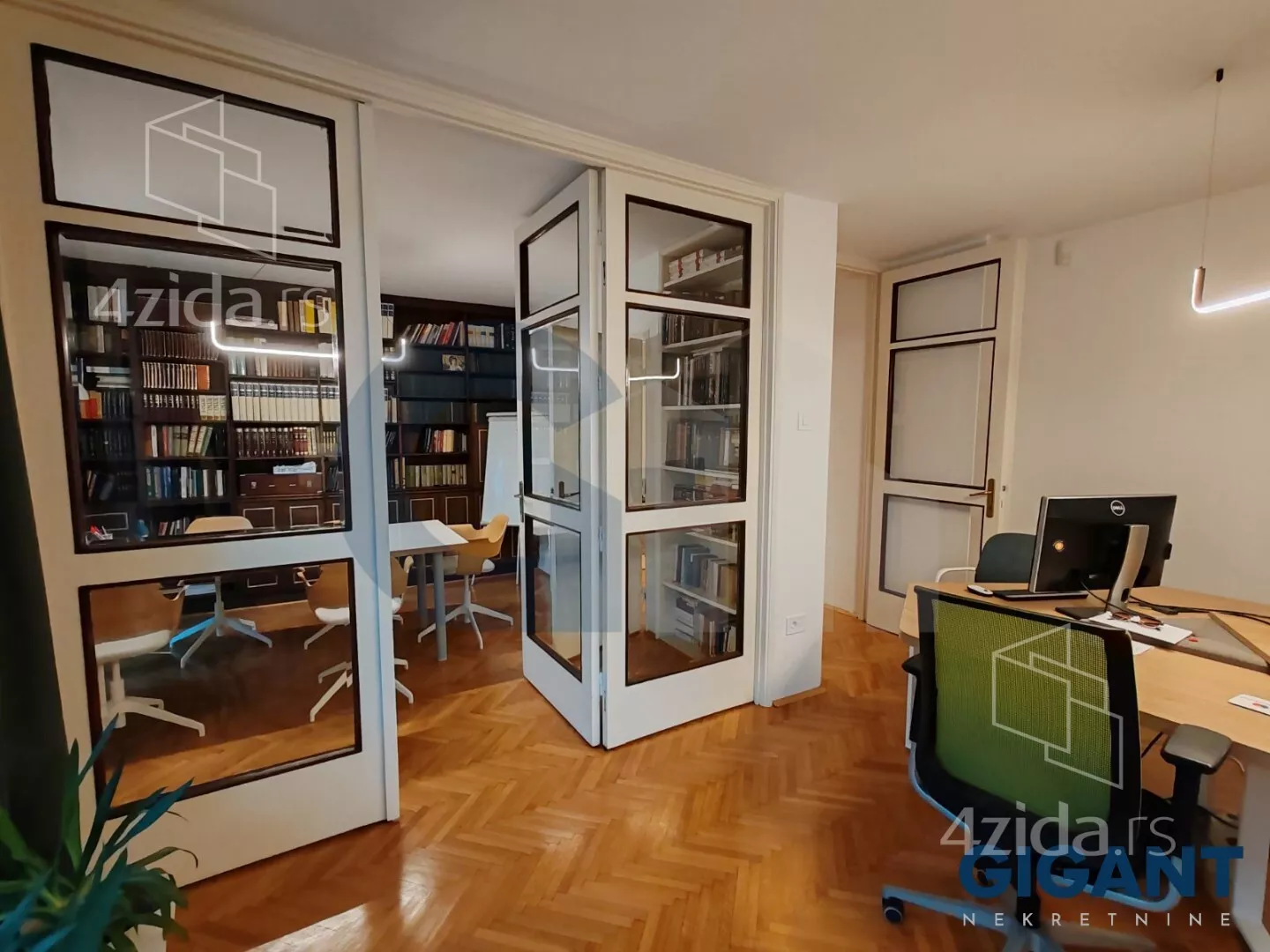Četvoroiposoban stan | 4zida