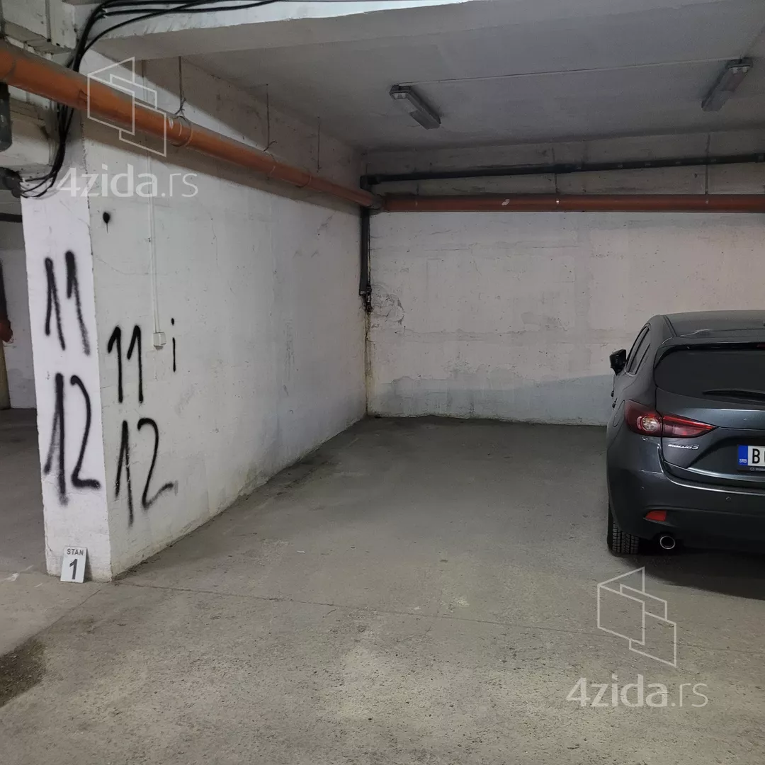 Garaža | 4zida