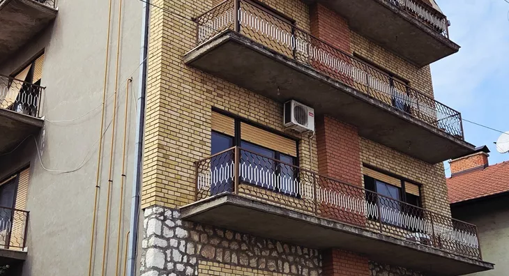 4-etažna kuća | 4zida