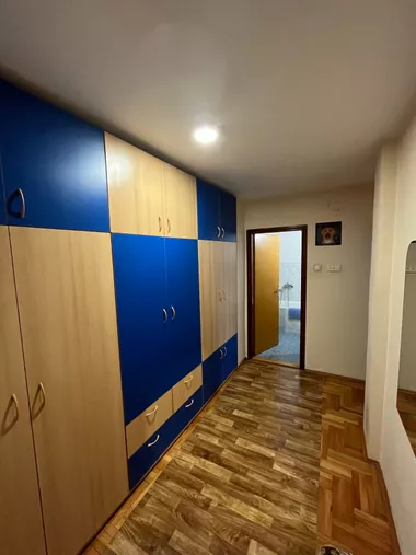 Vizantijski Bulevar 98