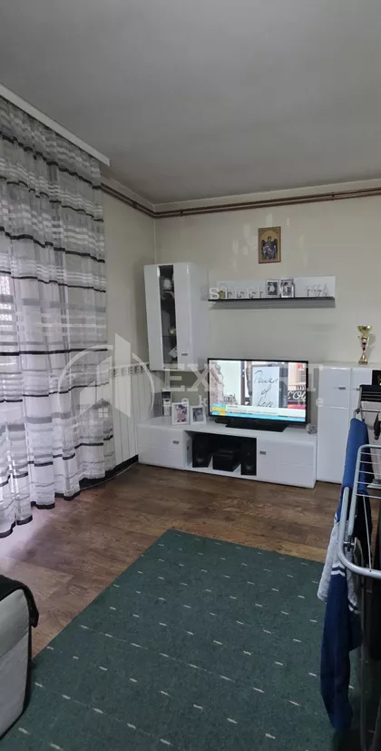 Vase Albanca | 4zida.rs