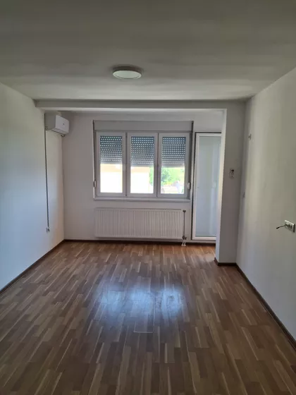 Veljka Dugoševića 195 | 4zida.rs