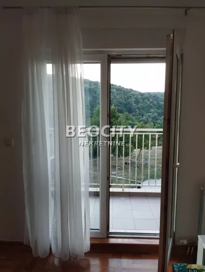 Petra Konjevica | 4zida.rs