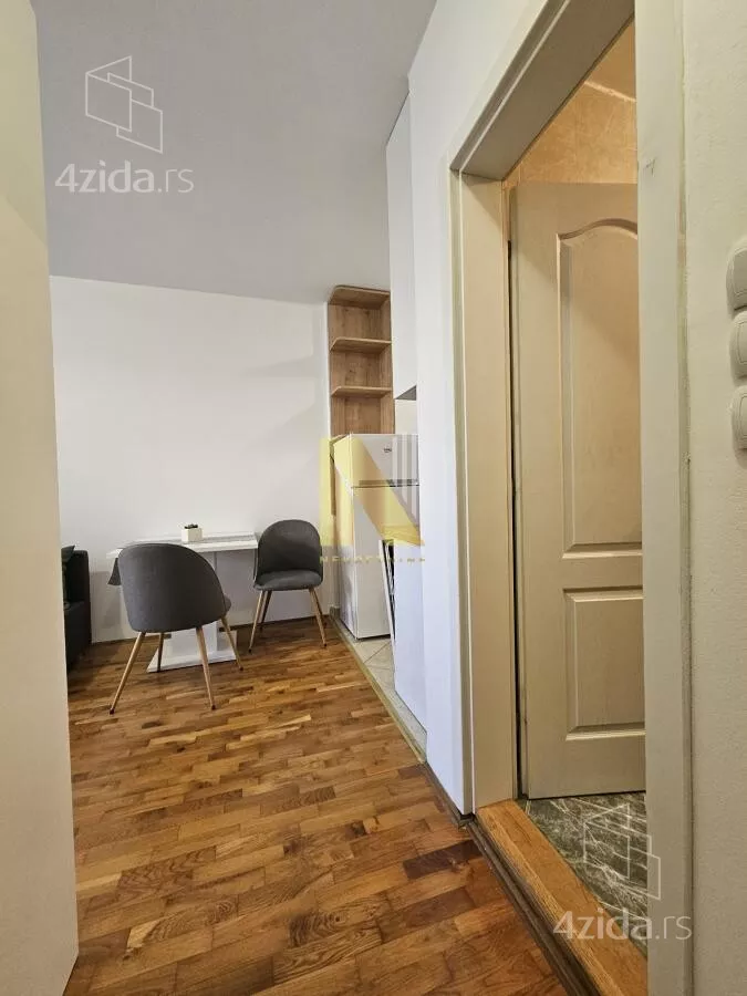 Garsonjera | 4zida