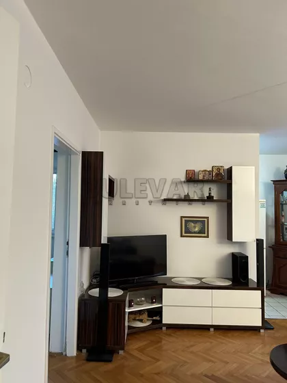 Pasterova | 4zida.rs