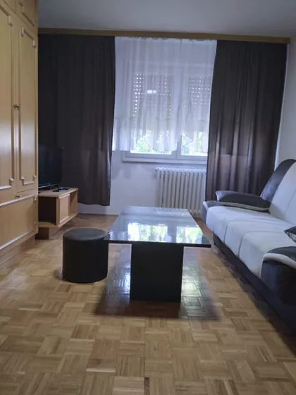 Šekspirova | 4zida.rs
