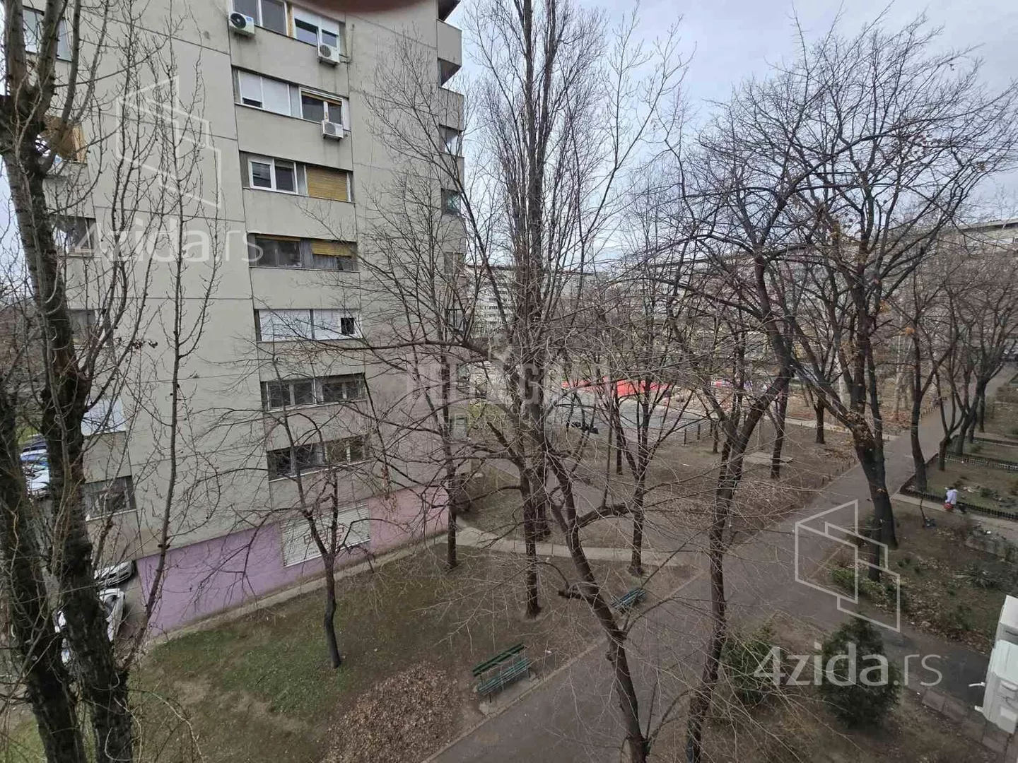 Dvoiposoban stan | 4zida