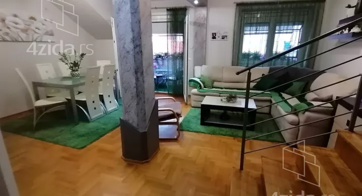 Troiposoban stan | 4zida