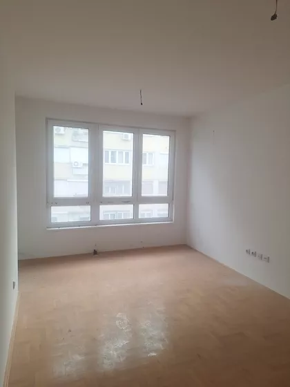 Branka Krsmanovića 12 | 4zida.rs