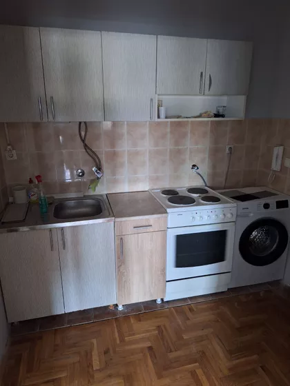 Bulevar Cara Lazara 94 | 4zida.rs