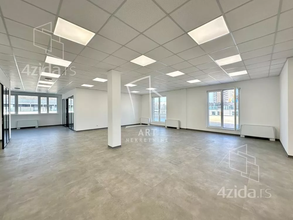 Poslovni prostor | 4zida