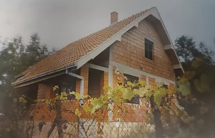 Zaselak Malo Žabare | 4zida.rs