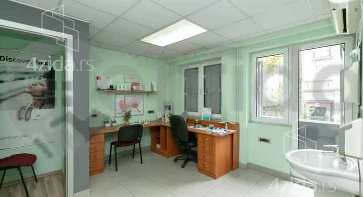 Poslovni prostor | 4zida