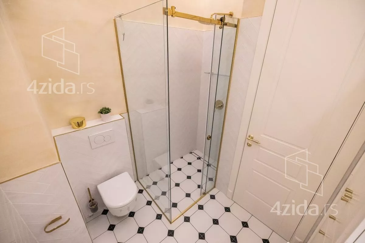 Petosoban stan | 4zida