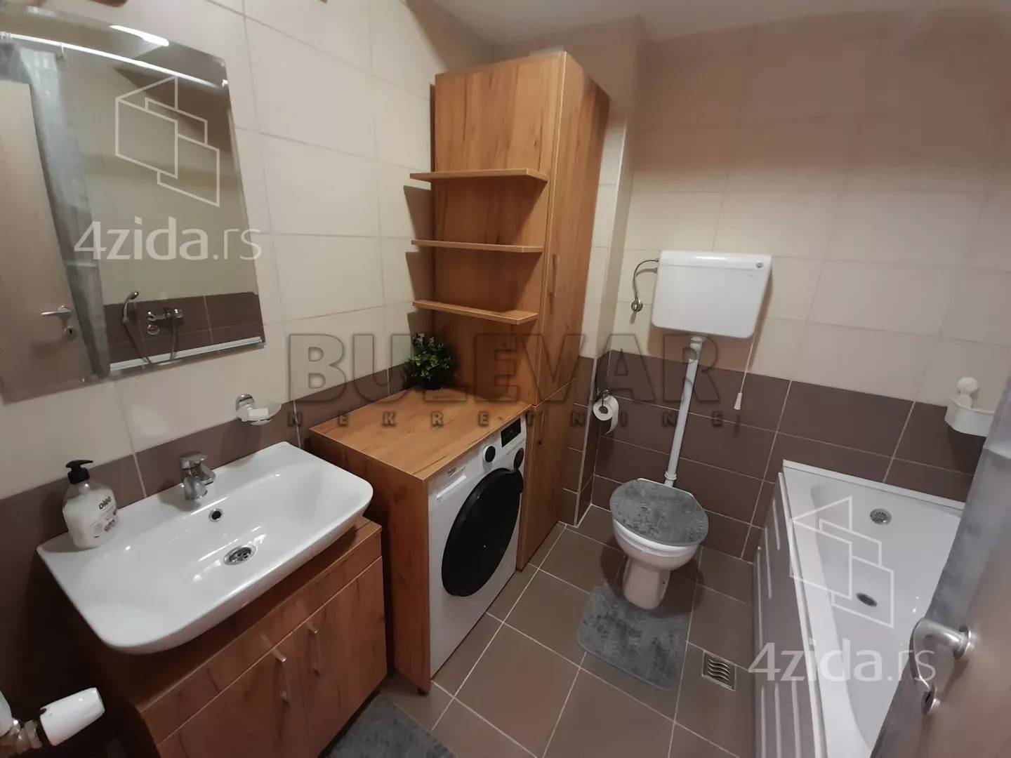 Jednoiposoban stan | 4zida