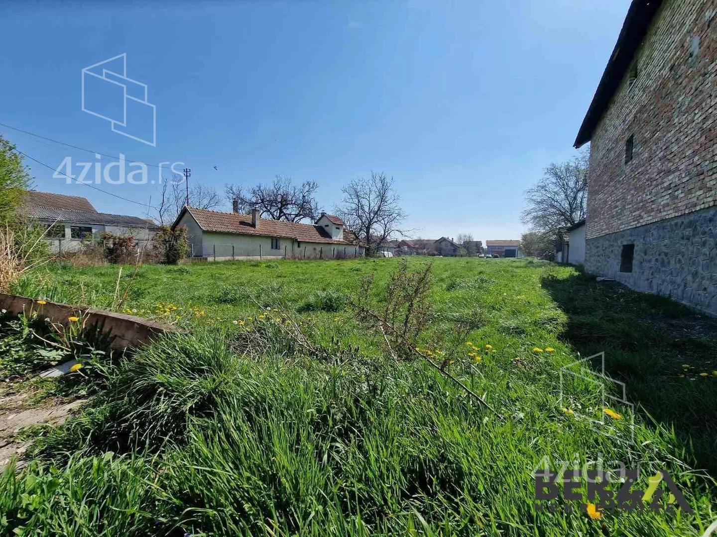 Plac | 4zida
