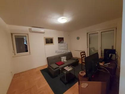 Miklošićeva | 4zida.rs