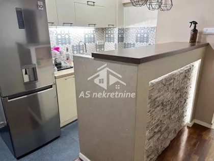 Crveni Krst Vračar | 4zida.rs