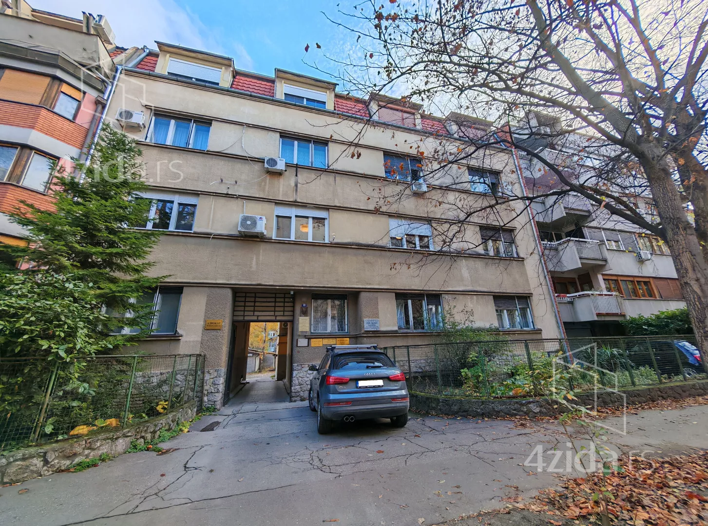 Troiposoban stan | 4zida