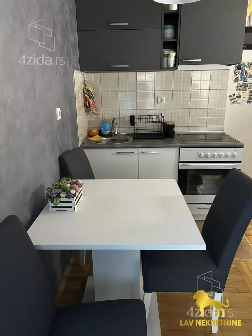 Garsonjera | 4zida