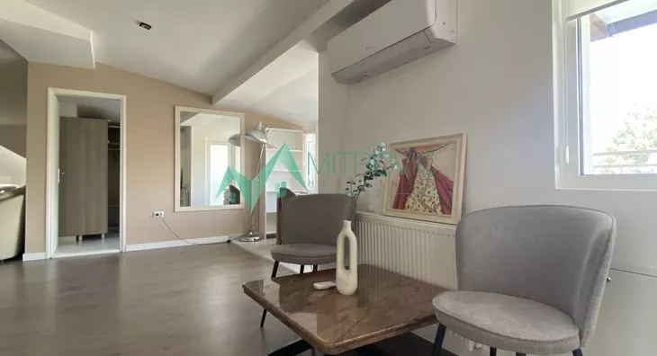 Četvoroiposoban stan | 4zida