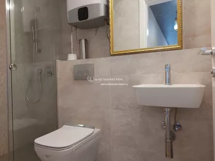 Crveni Krst Vračar | 4zida.rs