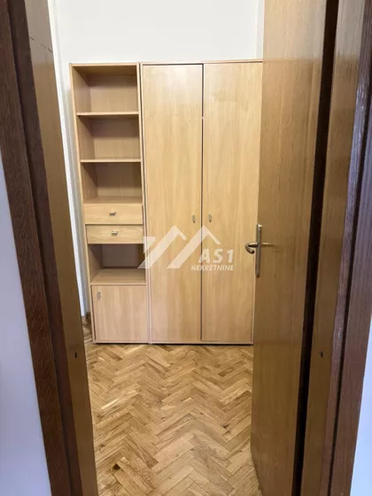 Pasterova | 4zida.rs