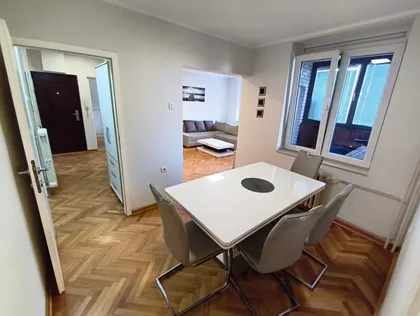 Vizantijski Bulevar 6 | 4zida.rs