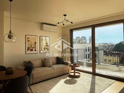 Vukov Spomenik | 4zida.rs