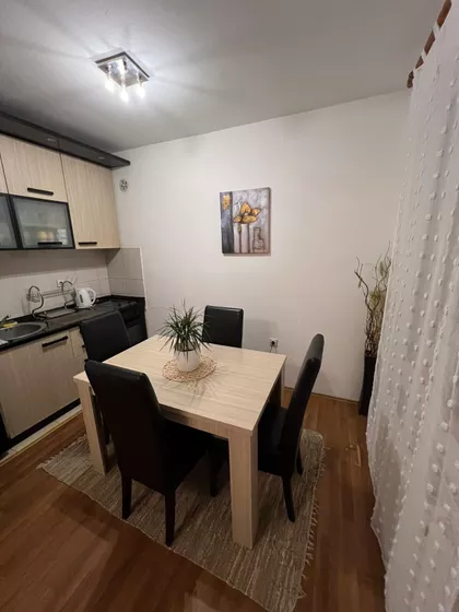 Studenička 33 | 4zida.rs