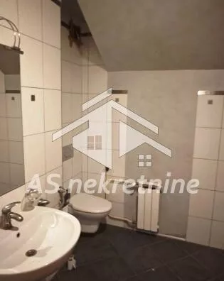 Šestosoban stan | 4zida