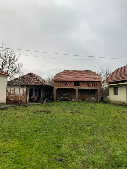 Raševica | 4zida.rs