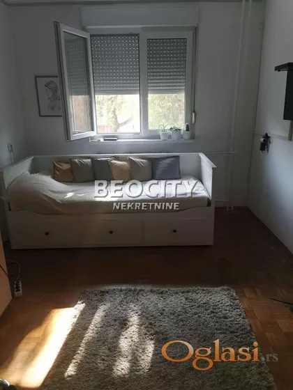 Katarine Ivanović | 4zida.rs