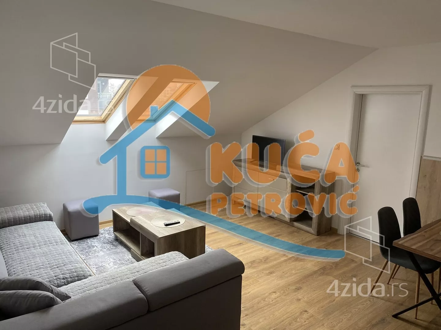 Dvoiposoban stan | 4zida