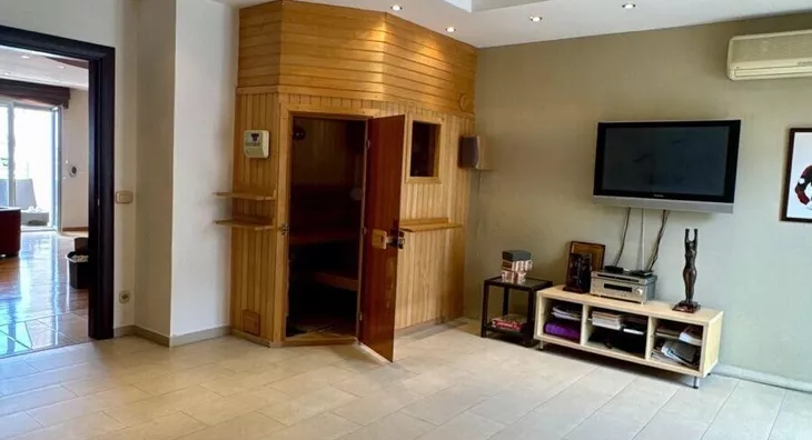 Petoiposoban stan | 4zida