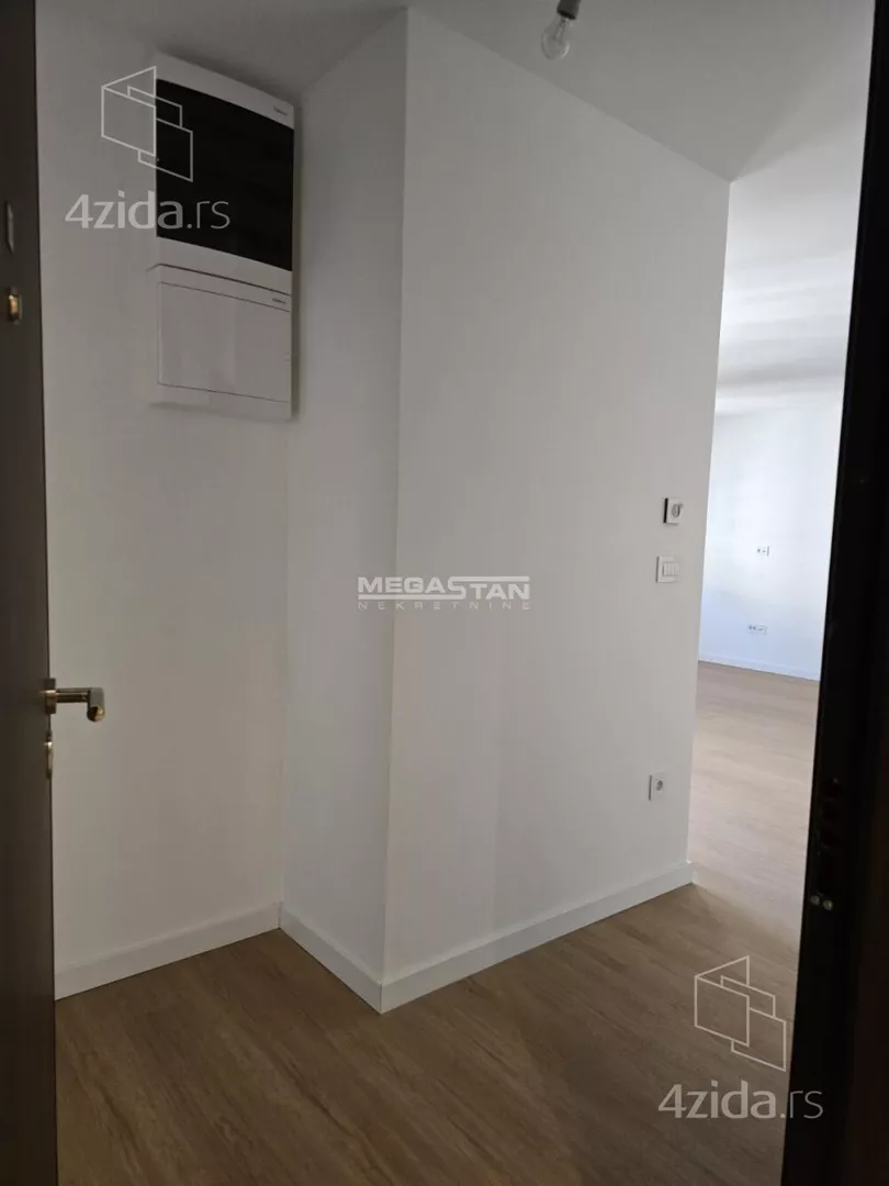 Četvoroiposoban stan | 4zida