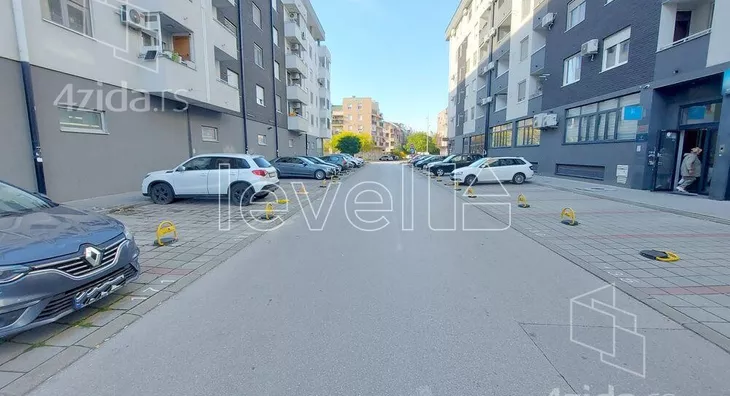 Garaža | 4zida