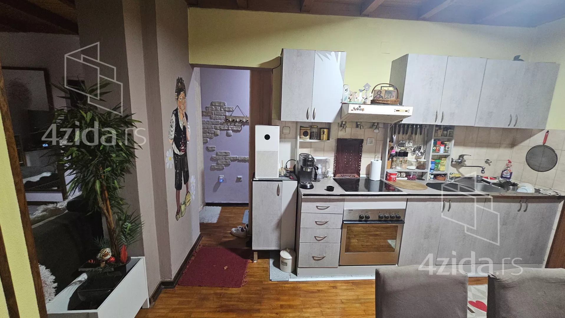 Dvoiposoban stan | 4zida