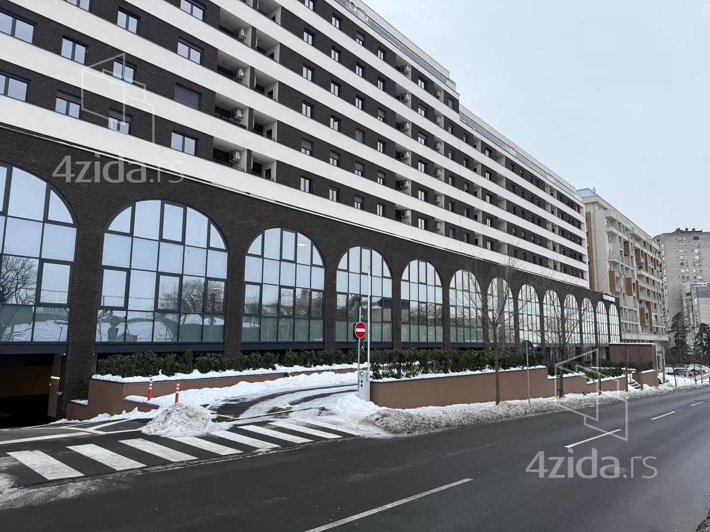 Jednoiposoban stan | 4zida