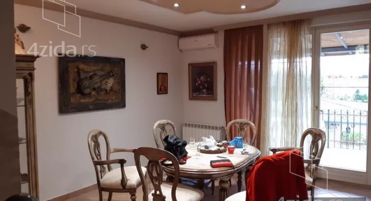 Kuća | 4zida